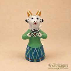 Фигурка Коза в зеленом, глина